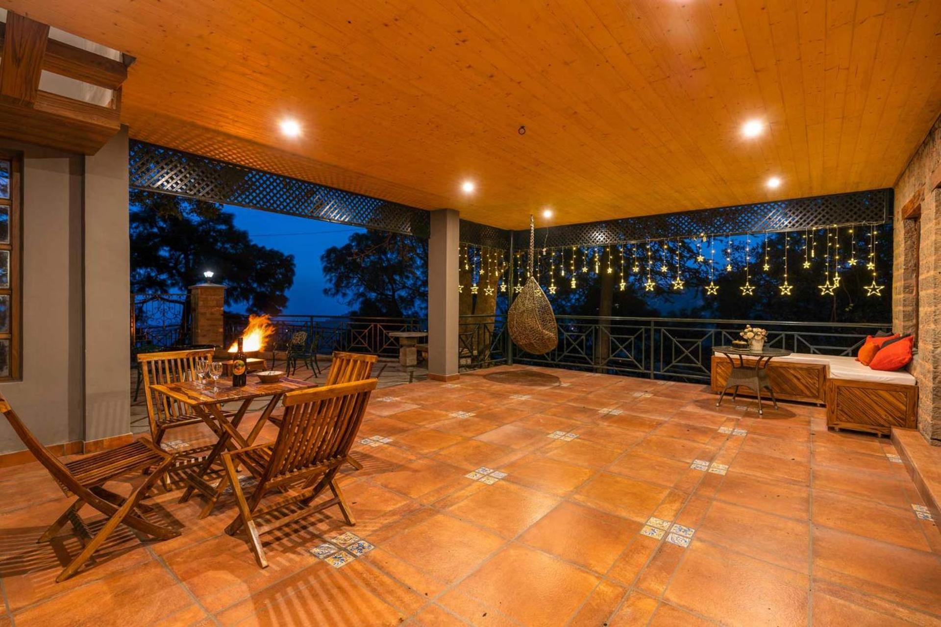 Stayvista At Paris Villa With Pvt Pool & Valley View Kasauli Eksteriør bilde